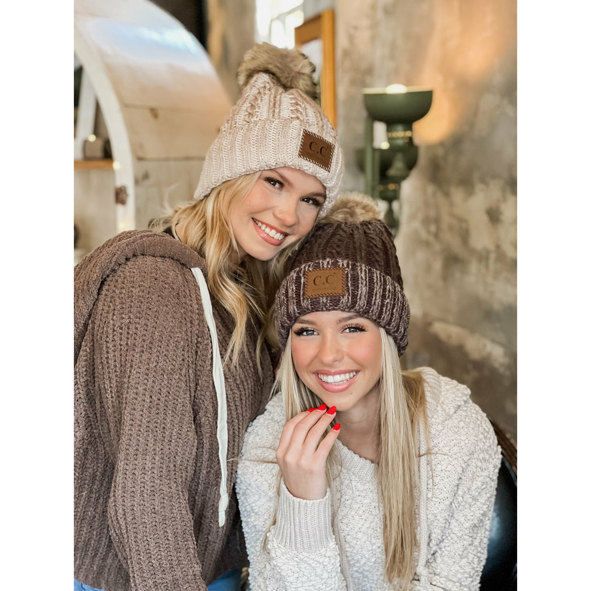 Two-Tone Ombre Vintage Faux Fur Pom Beanie YJ2032