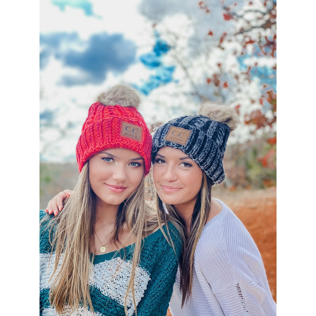 Two-Tone Ombre Vintage Faux Fur Pom Beanie YJ2032