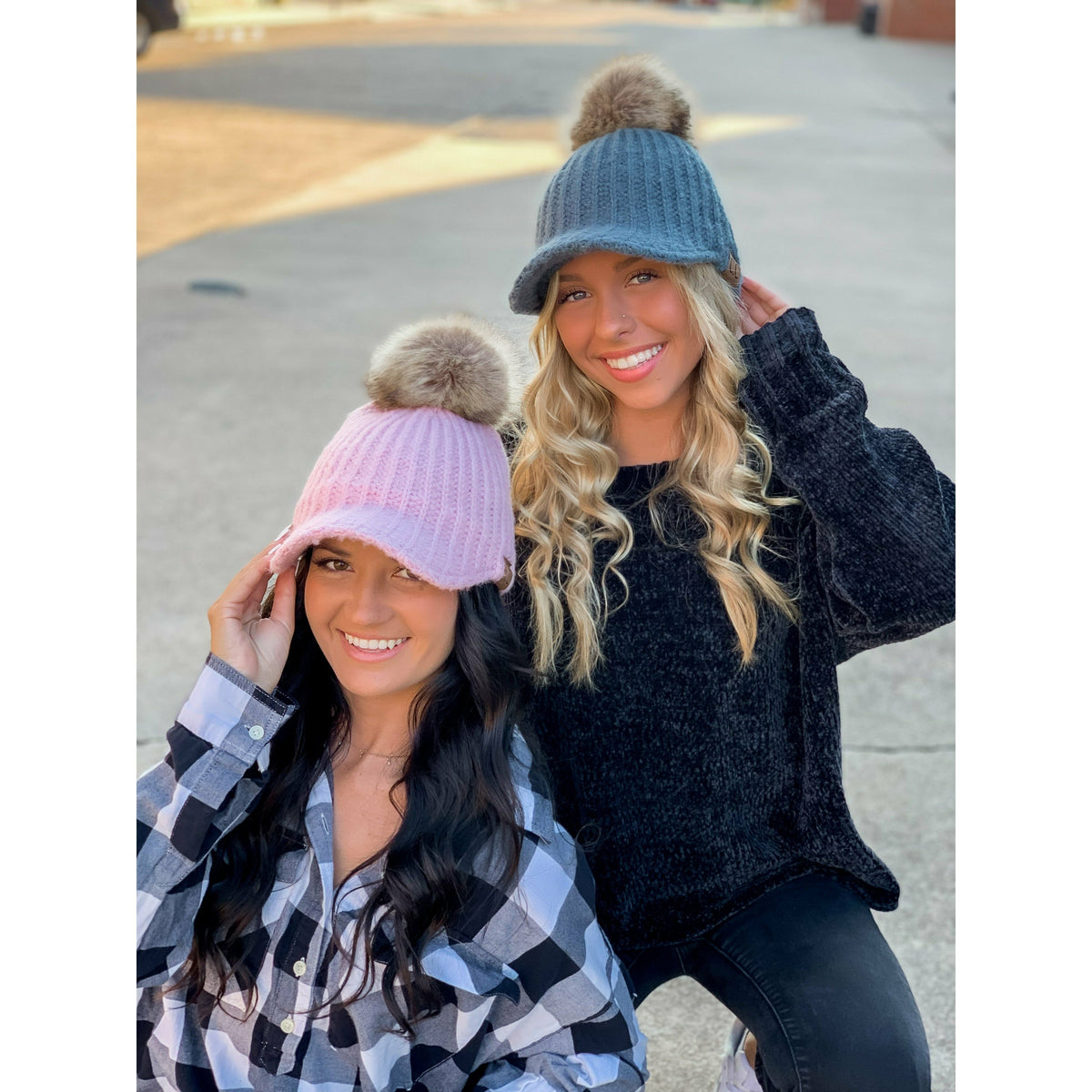 Knitted Brim C.C Beanie with Pom YJ2036