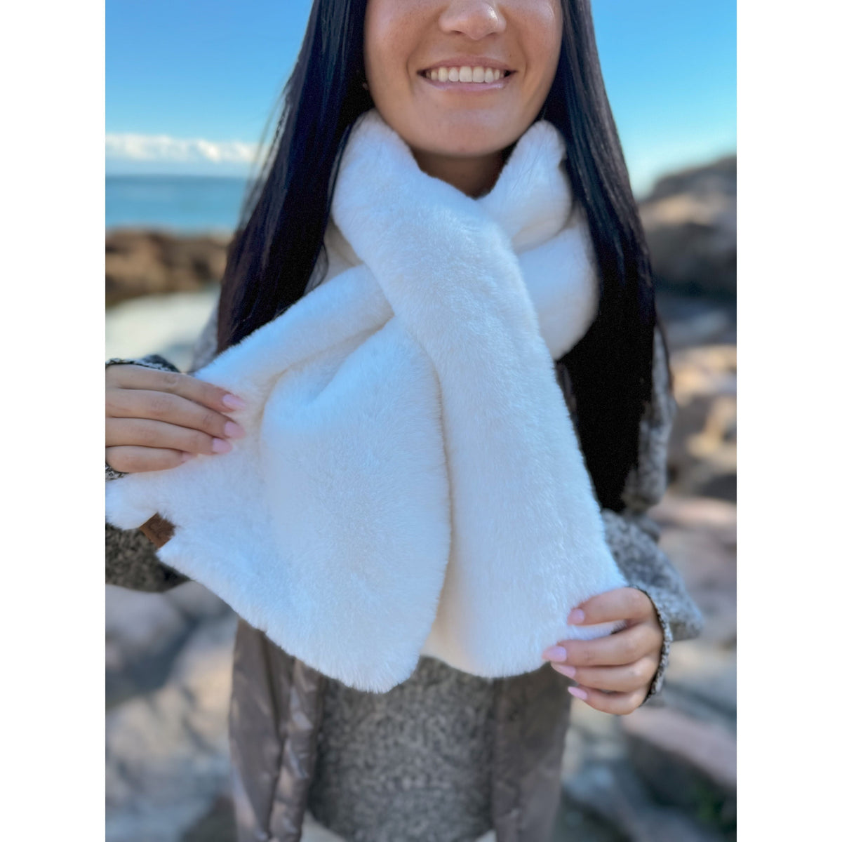 Faux Fur C.C Scarf SFE0140